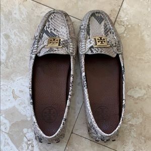 Leopard print Tory Burch loafers - size 8.5